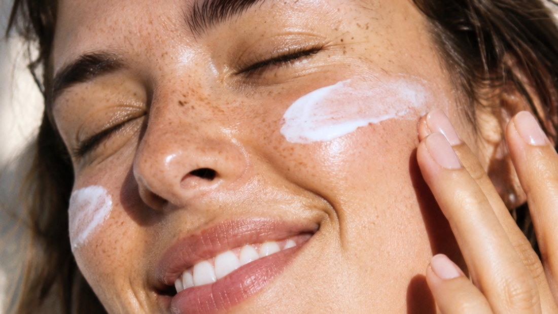 Crème solaire visage : comment bien protéger sa peau du soleil ?